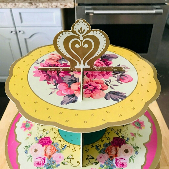 Printed Card 3 Tier Reversable Cake Stand - Picture 4 of 9